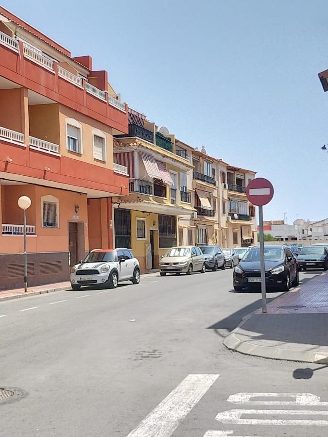 Estudio Comodo En Torrevieja Exterior foto